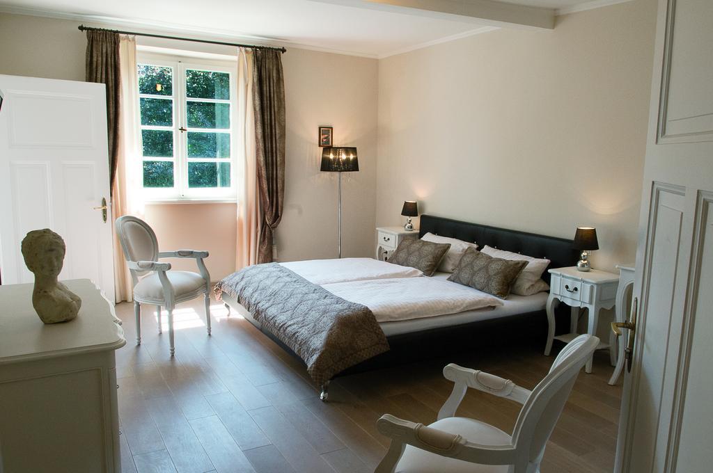 Karolingerhof Hotel เคิร์ฟ ภายนอก รูปภาพ